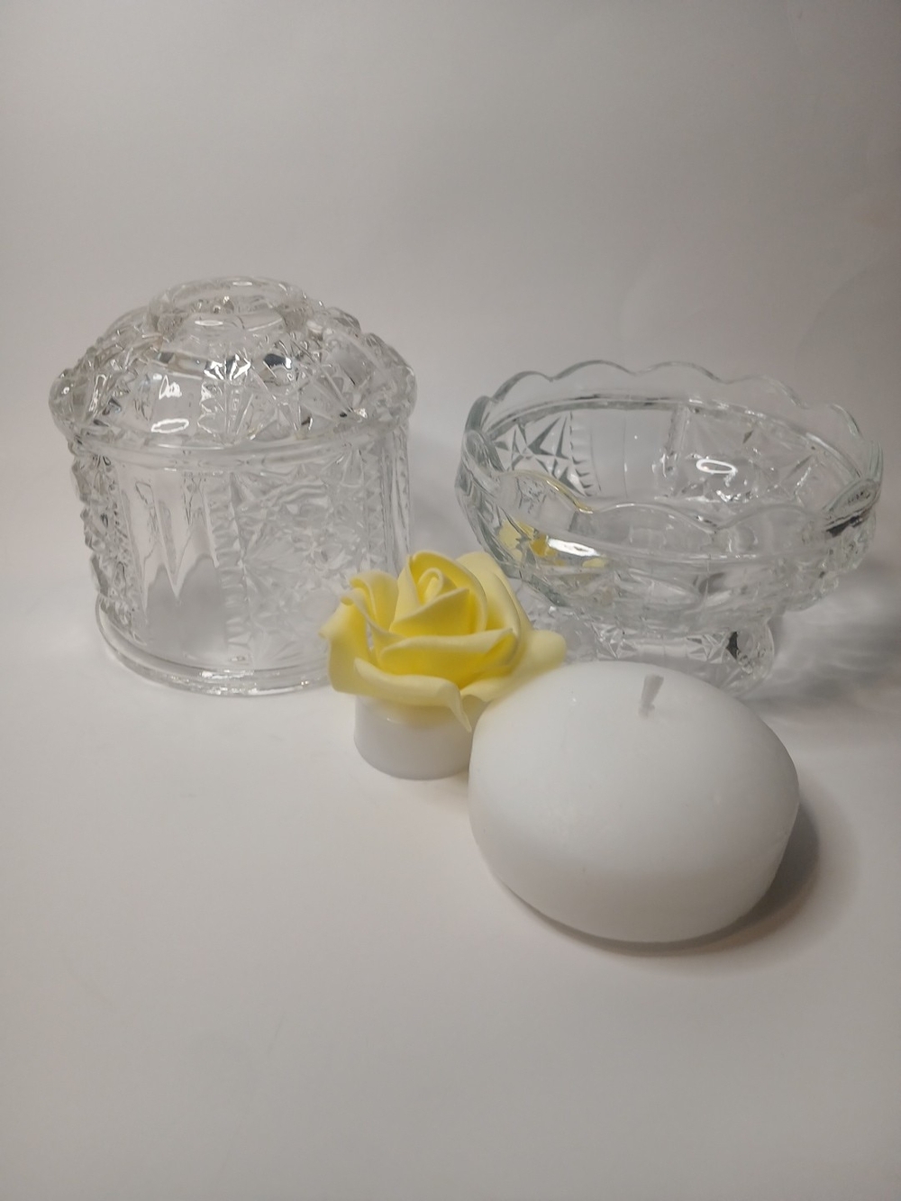 Star Barn  Fairy Lamp Clear Glass  Set with White Candle and Yellow Rose